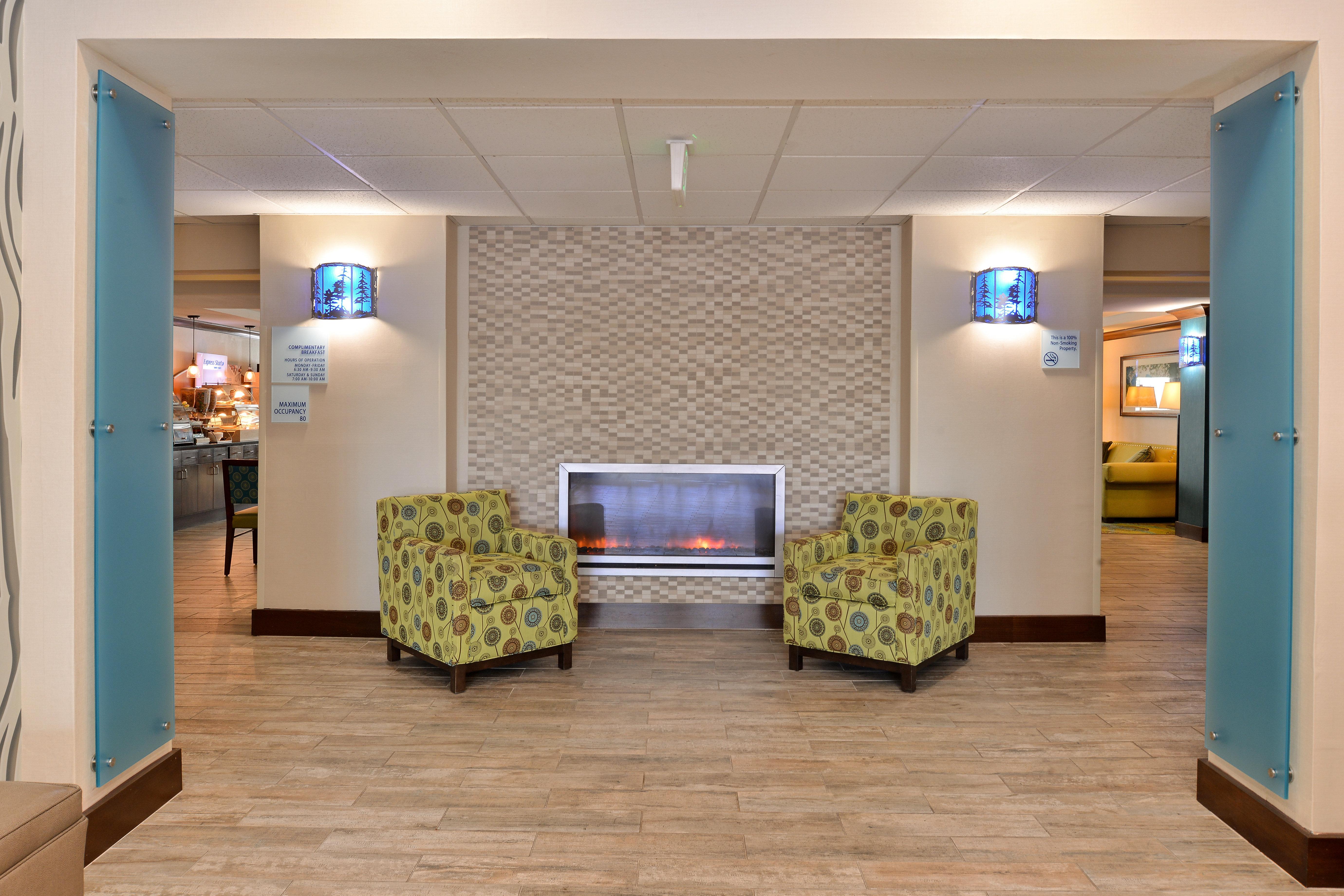Holiday Inn Express Fresno River Park Highway 41 By Ihg Luaran gambar